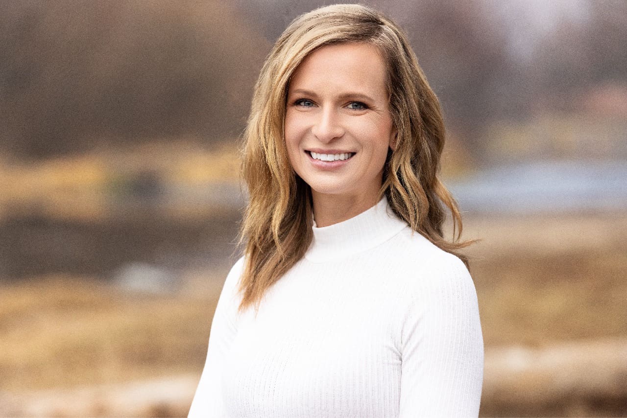 Eagle dog training contact